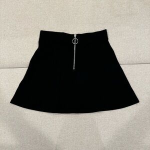 Forever 21 a-line zip up black skirt size medium